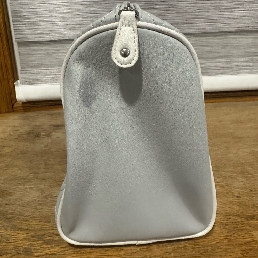 Dior Quilted Gray Women's Bag new - Picture 3 of 7